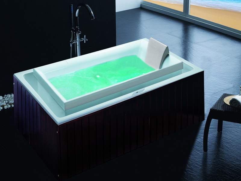 Гидрромассажная ванна Sunrans SR5E009 (рис.1)